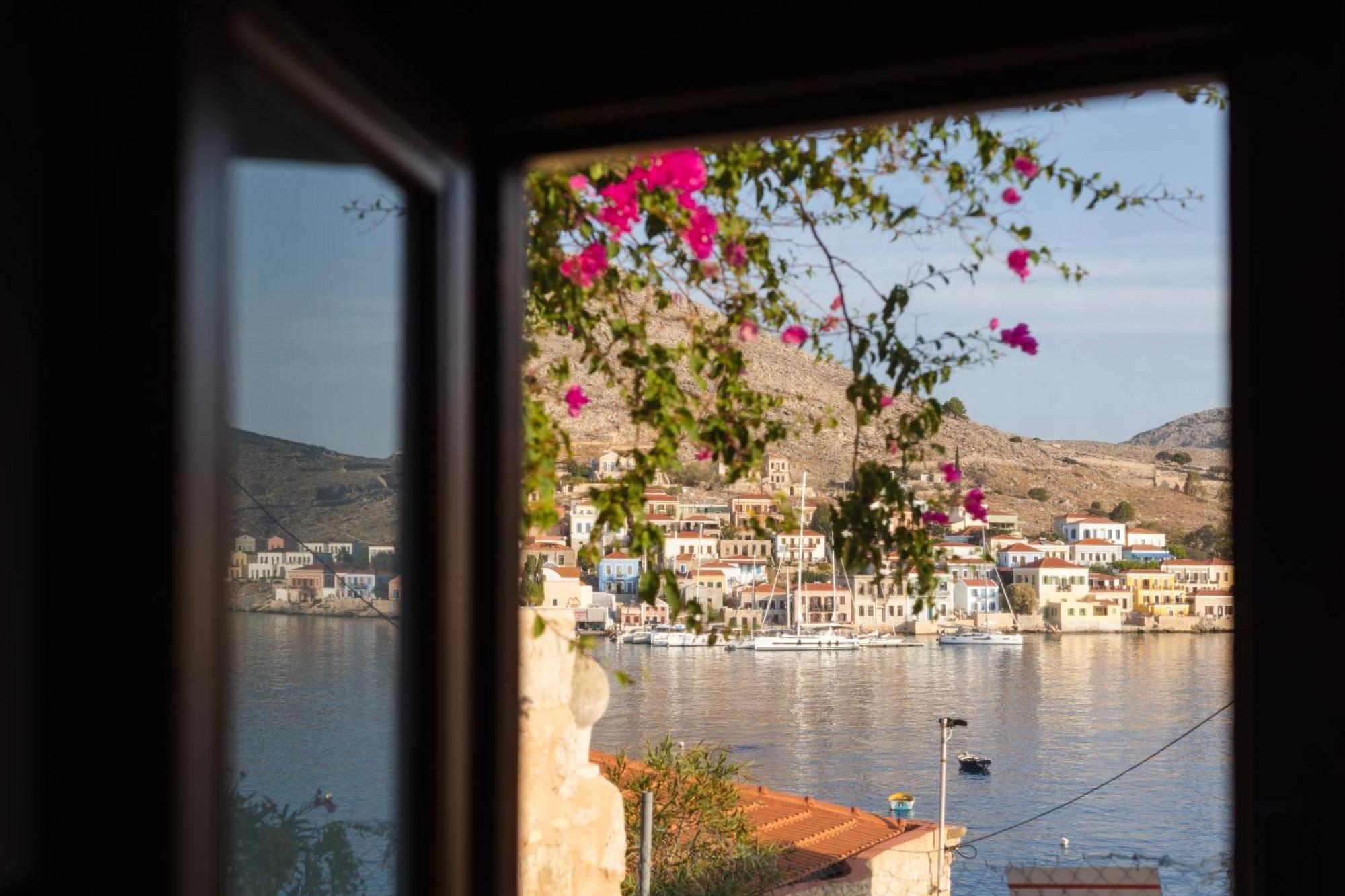 Elitedimension Chalki Villa Buitenkant foto